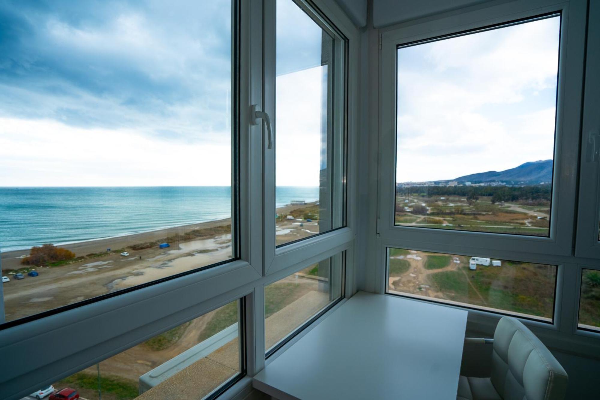 Sunstay Guadalmar Loft Seaview Малага Экстерьер фото